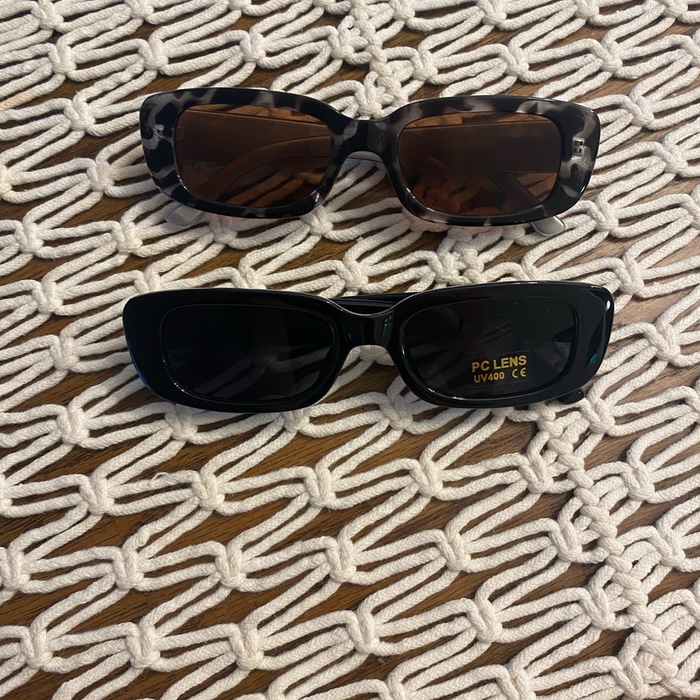2 pairs of retro 90s sunglasses